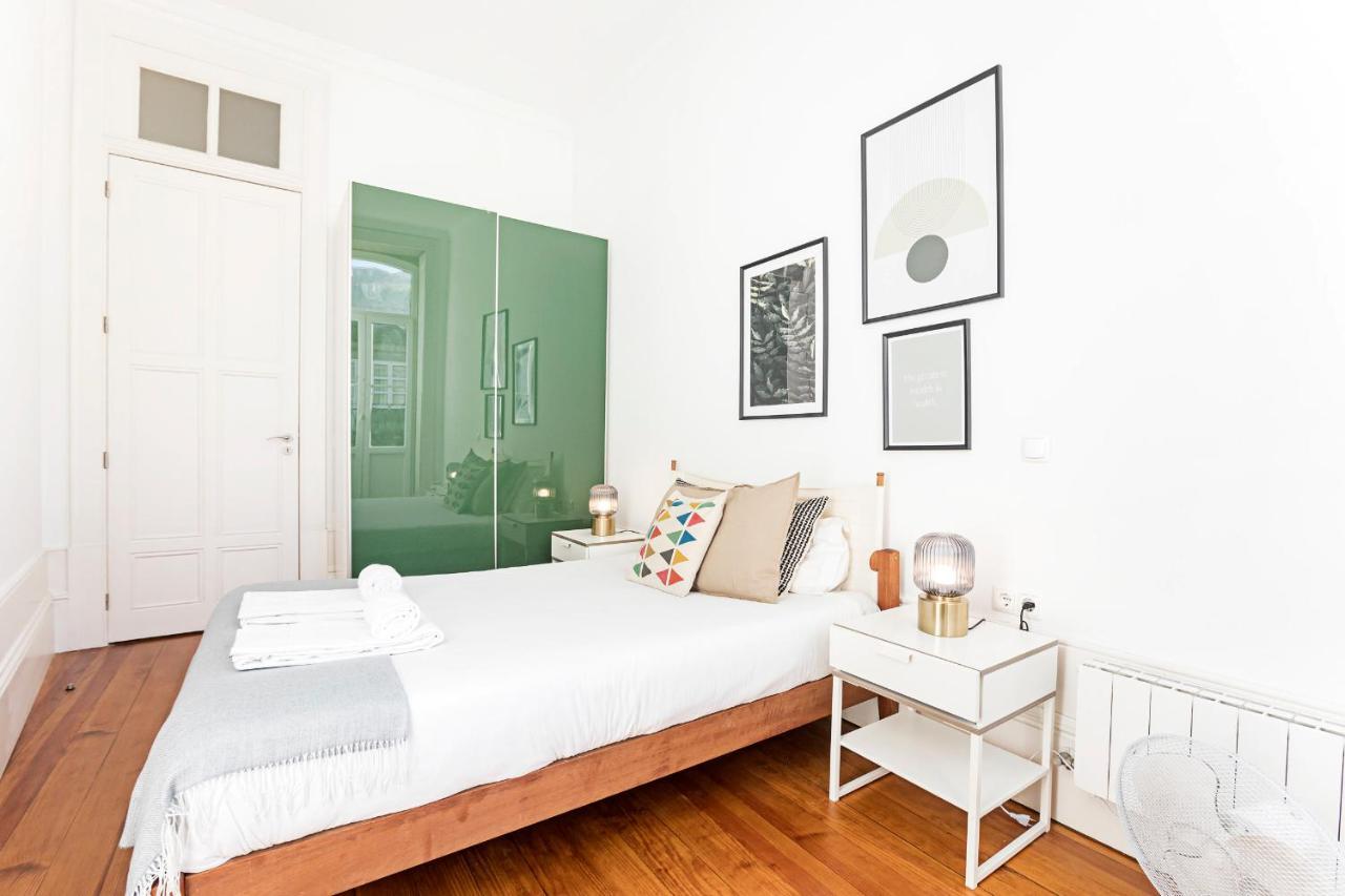 Lovelystay - Aurora Heights Apartment Porto Bagian luar foto